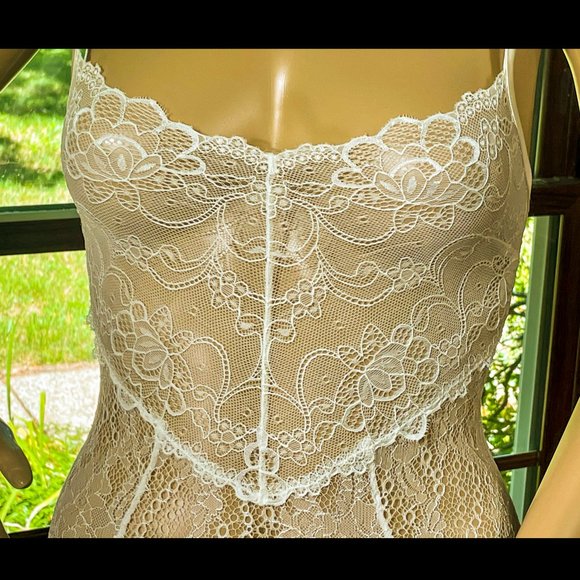 ▪️NWOT▪️MIMI HOLLIDAY▪️Lotus Blossom Floral Lace Silk Satin Trim Teddy Bodysuit - Picture 4 of 8